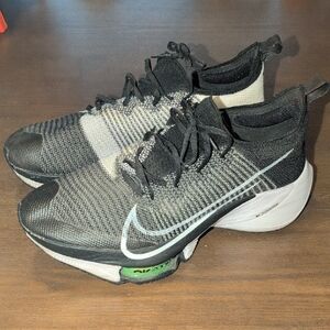 Nike Air Zoom Tempo Next% Size 9US Mens Training Running Shoes